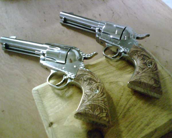 A Pair of Pretty Ladys Owned by Concho Pearl. Built by Jimmy Spurs !