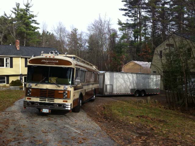 Stage Coach and Trailer getting ready to head out ...
